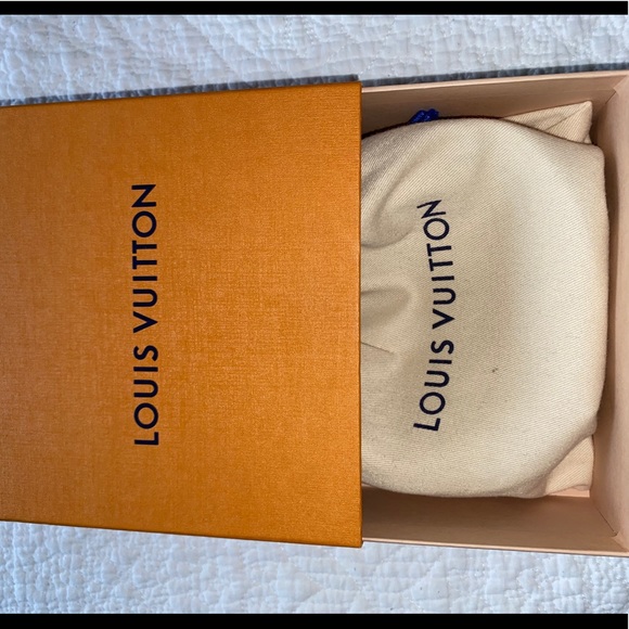 Louis Vuitton Belt - Picture 3 of 6